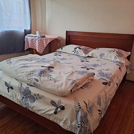 Albergue Camry Backpackers佳美背包客旅馆 Куенка Екстериор снимка
