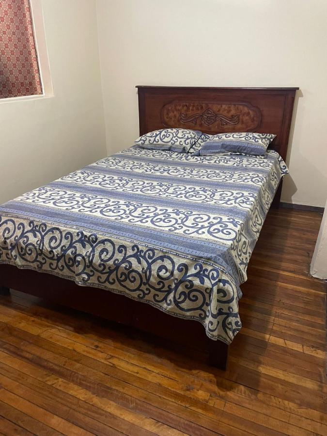 Albergue Camry Backpackers佳美背包客旅馆 Куенка Екстериор снимка