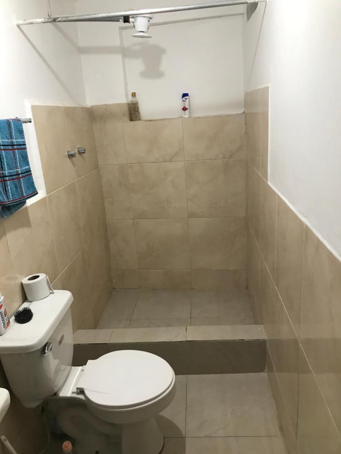 Albergue Camry Backpackers佳美背包客旅馆 Куенка Екстериор снимка