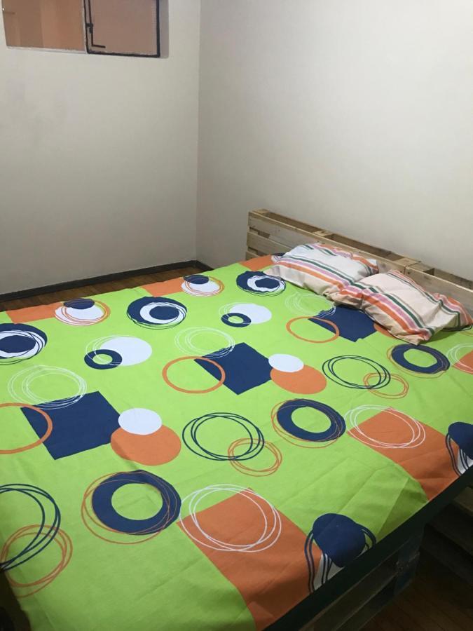 Albergue Camry Backpackers佳美背包客旅馆 Куенка Екстериор снимка