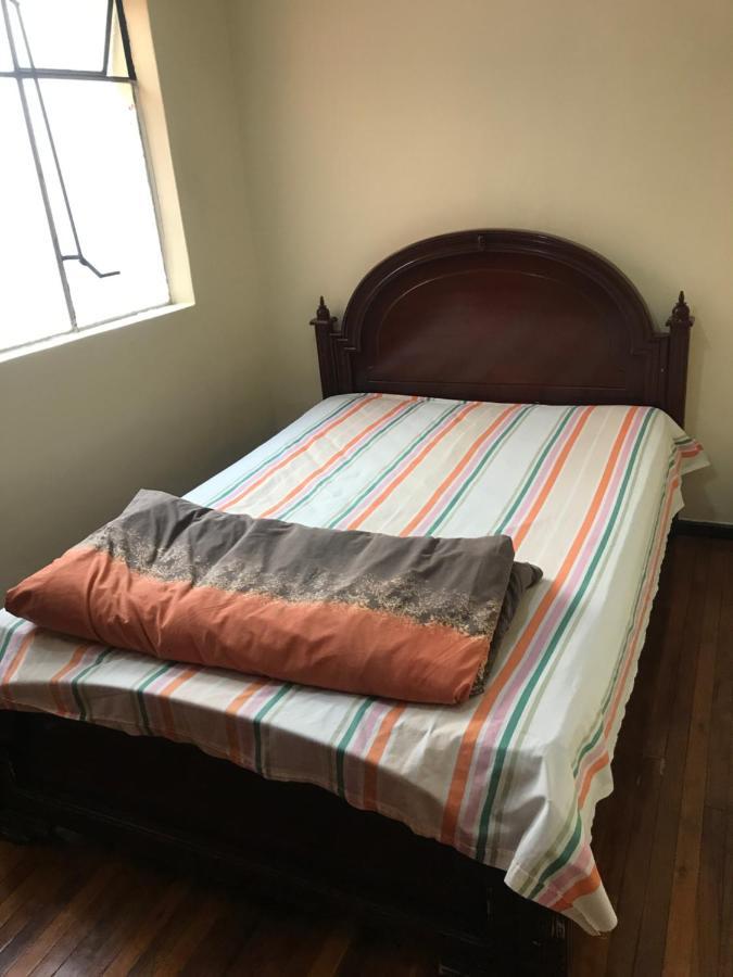 Albergue Camry Backpackers佳美背包客旅馆 Куенка Екстериор снимка
