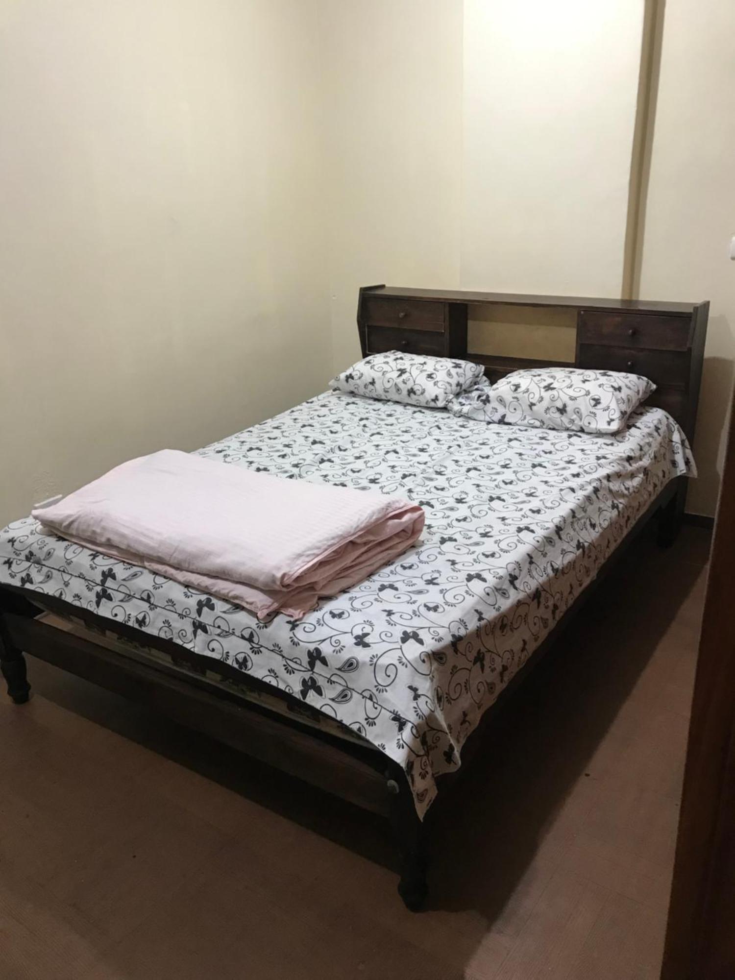 Albergue Camry Backpackers佳美背包客旅馆 Куенка Екстериор снимка