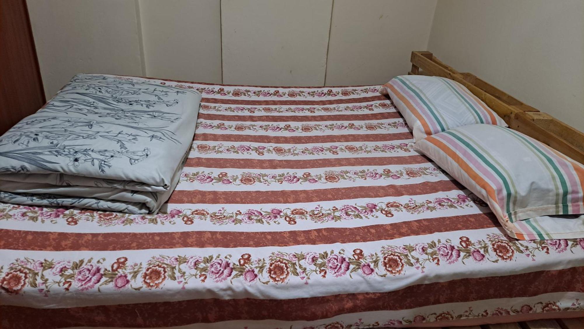 Albergue Camry Backpackers佳美背包客旅馆 Куенка Екстериор снимка