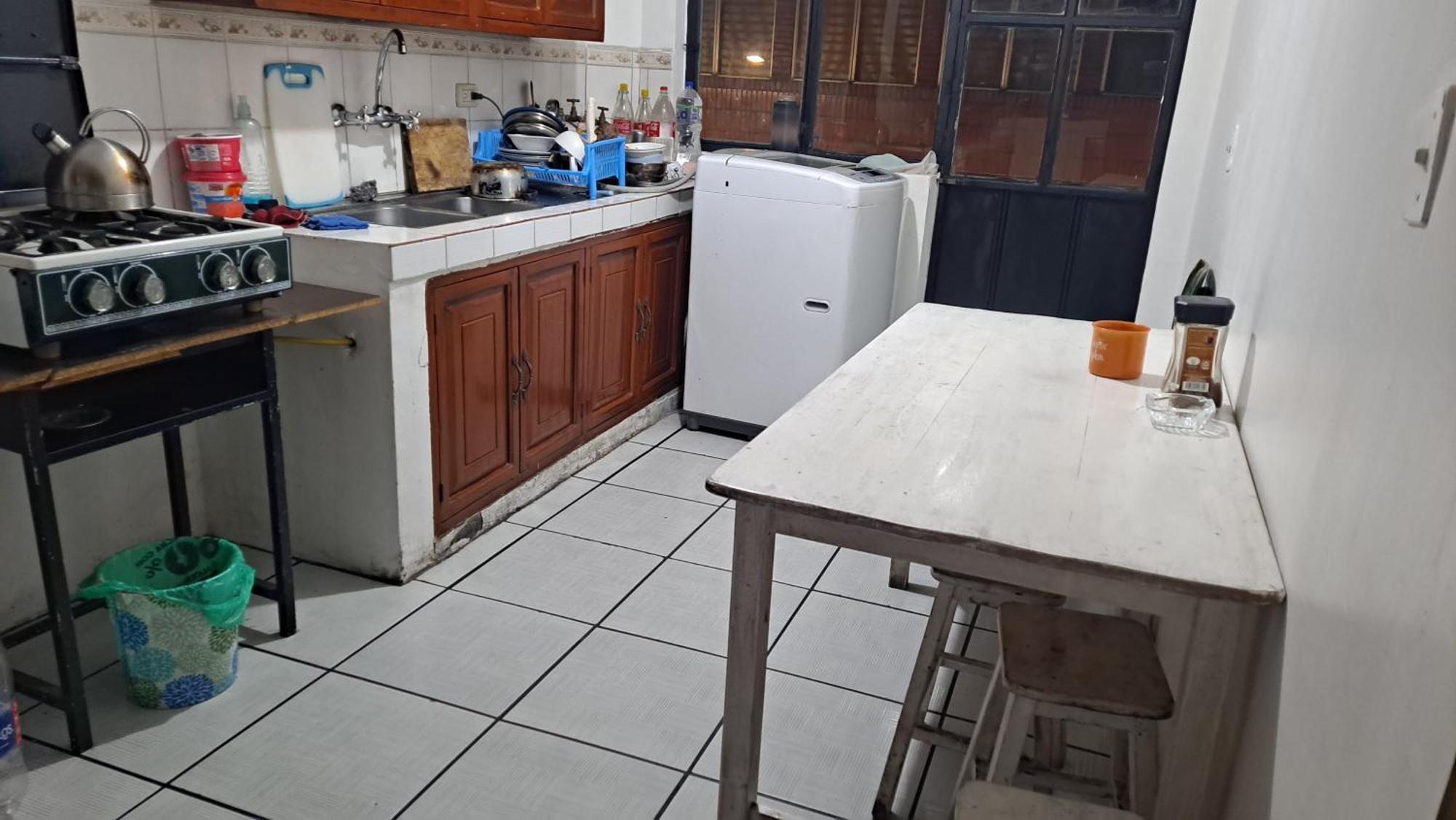 Albergue Camry Backpackers佳美背包客旅馆 Куенка Екстериор снимка