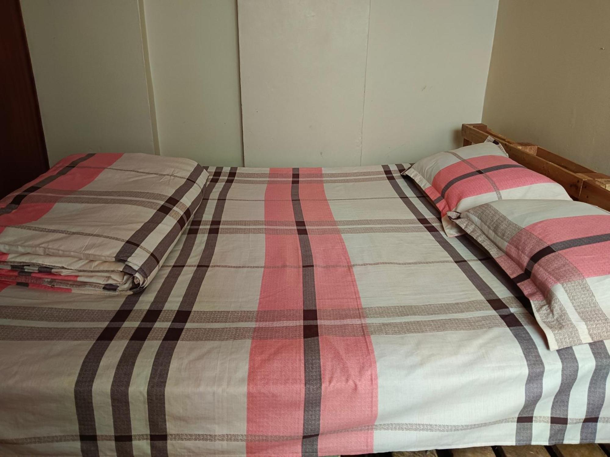 Albergue Camry Backpackers佳美背包客旅馆 Куенка Екстериор снимка