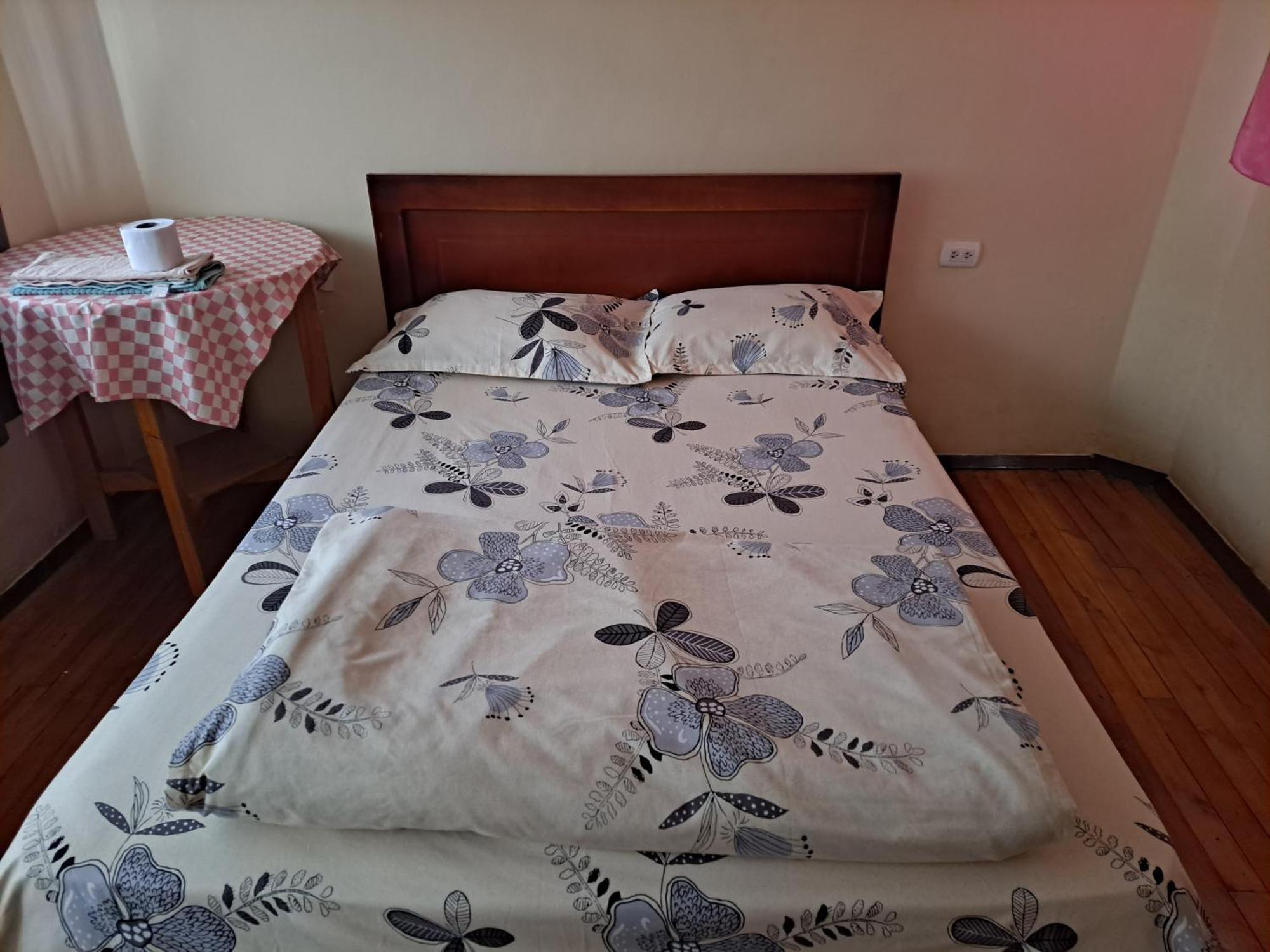 Albergue Camry Backpackers佳美背包客旅馆 Куенка Екстериор снимка