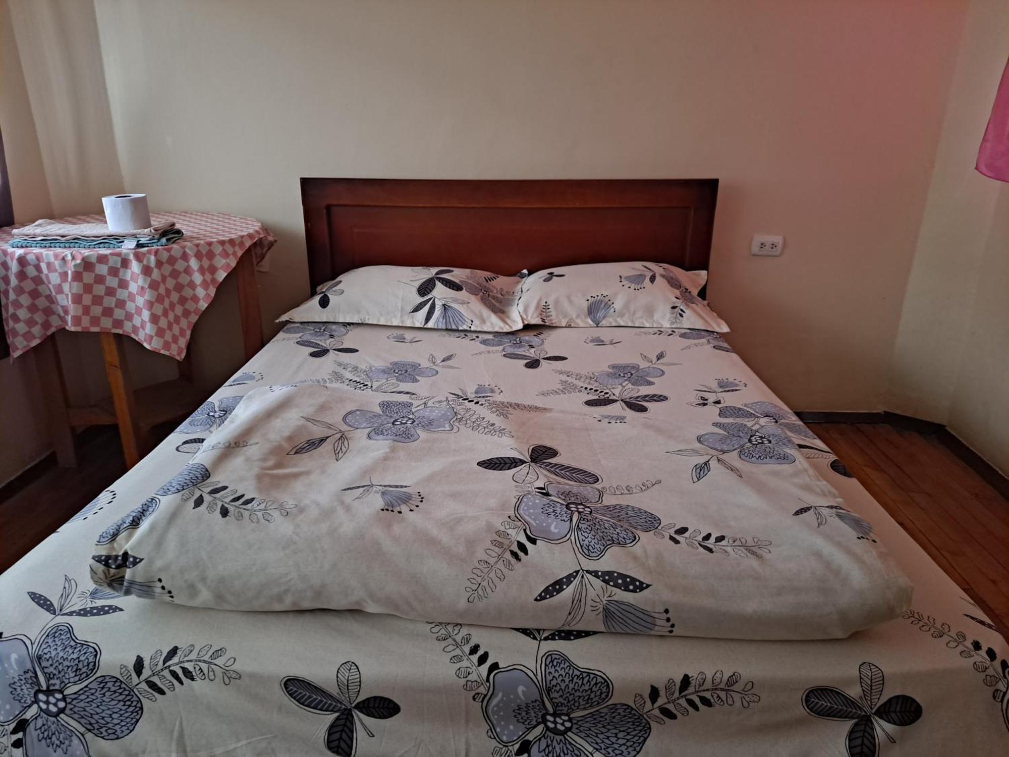 Albergue Camry Backpackers佳美背包客旅馆 Куенка Екстериор снимка
