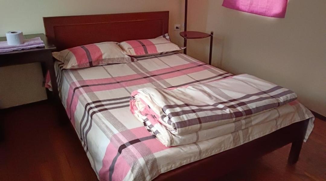 Albergue Camry Backpackers佳美背包客旅馆 Куенка Екстериор снимка